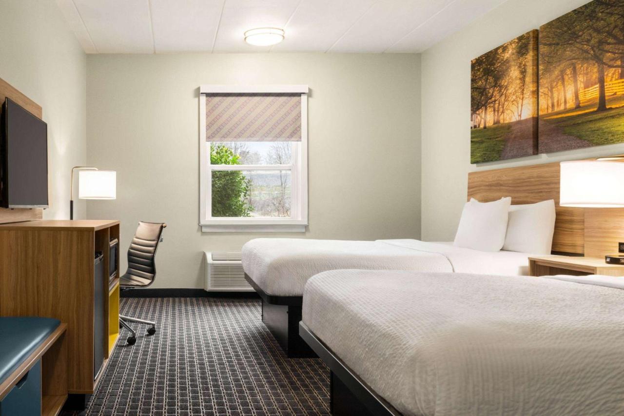 Days Inn & Suites By Wyndham Lancaster Amish Country Mountville Buitenkant foto