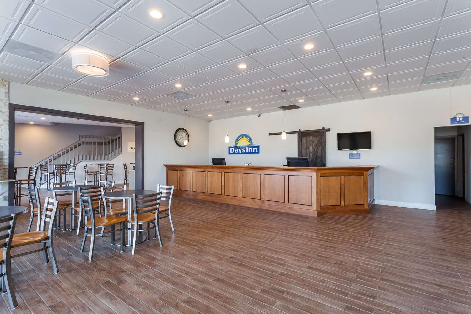 Days Inn & Suites By Wyndham Lancaster Amish Country Mountville Buitenkant foto